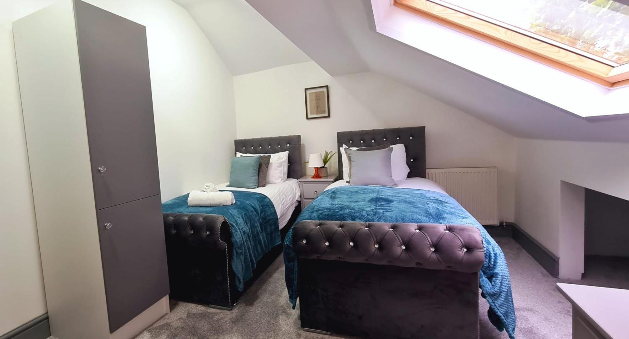 Holiday home Large Victorian House 15 Minutes From Centre Manchester